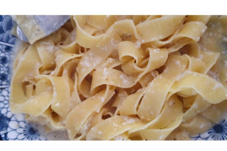 easy pappardelle cacio e pepe