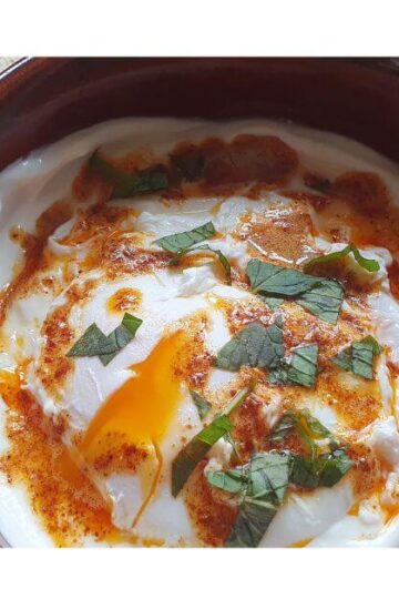 cilbir or Turkish eggs